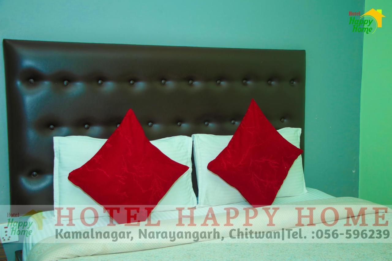 Hotel Happy Home Chitwan Esterno foto